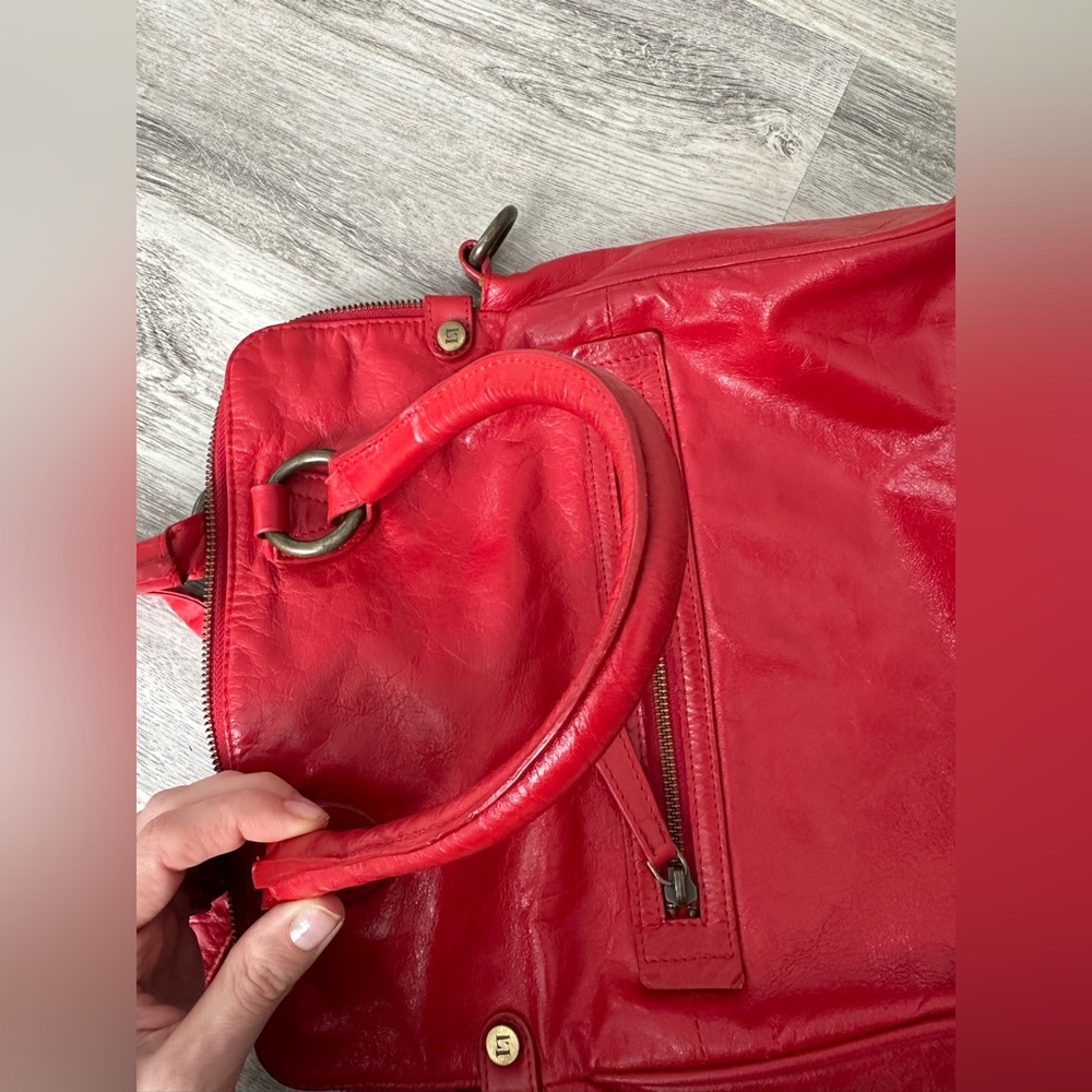 Latico genuine leather vintage crossbody bag - Picture 9 of 10